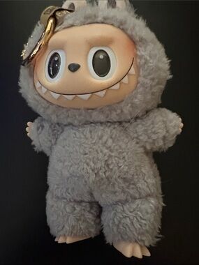 LABUBU POP  MART The Monsters Exciting Macaron Vinyl Face Plush Keychain